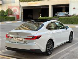 تۆیۆتا کامری